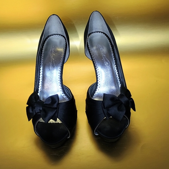 Michelangelo Peep Toe Ribbon Stilettos - Picture 2 of 5